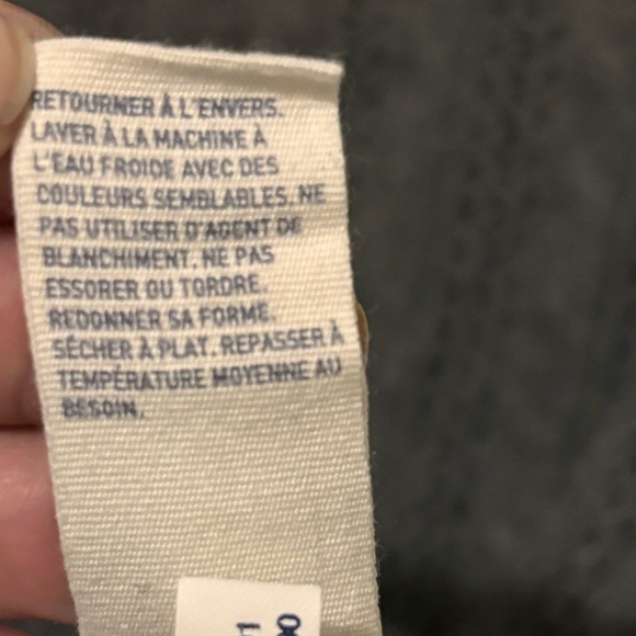 American Eagle outfitters xs sweater in grey. - Picture 6 of 8